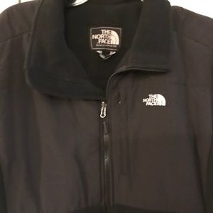 Women’s plus size North face Denali black Jacket